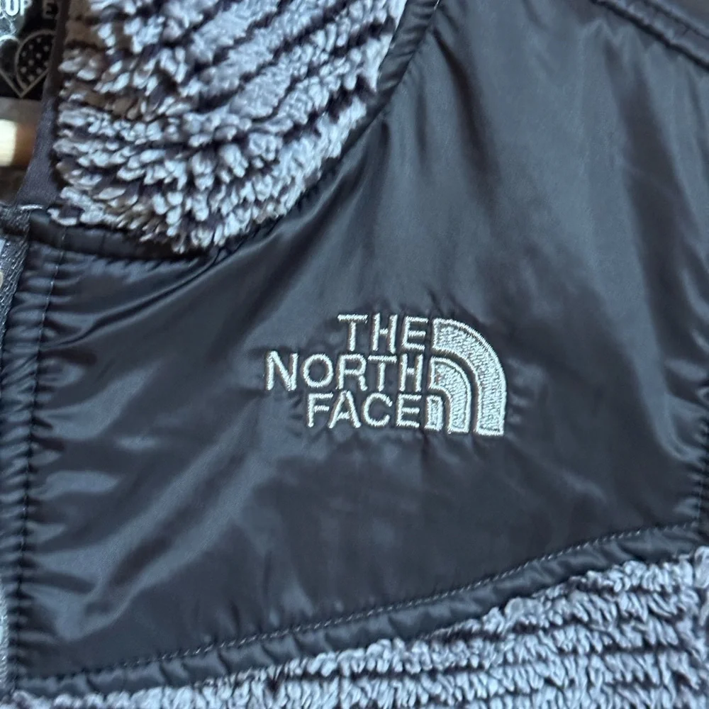The North Face Girls' Sz 14-16‎ Oso Hoodie mid grey periscope grey stripe color